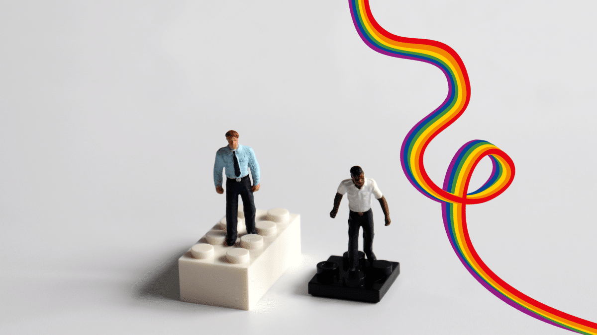 Rassismus und Transfeindlichkeit in der schwulen Community: Für eine authentische Selbstreflexion!